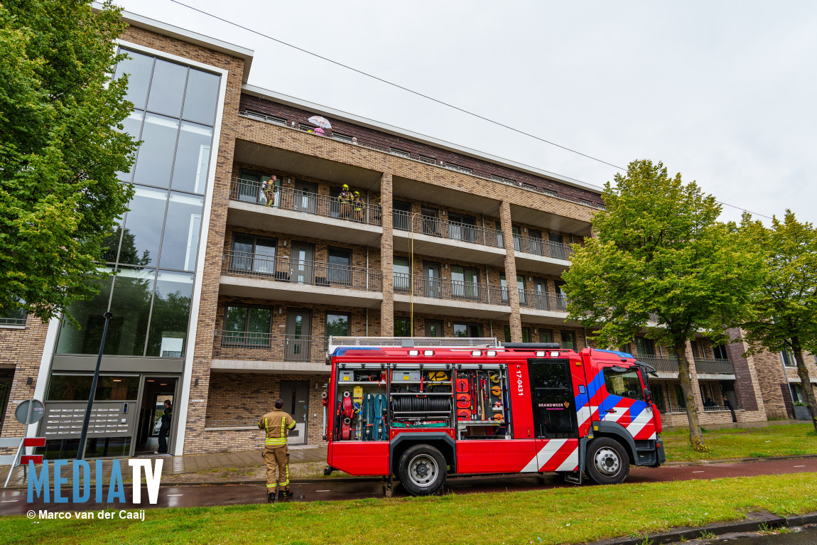 Brand op derde etage van flat Burgemeester van Haarenlaan Schiedam