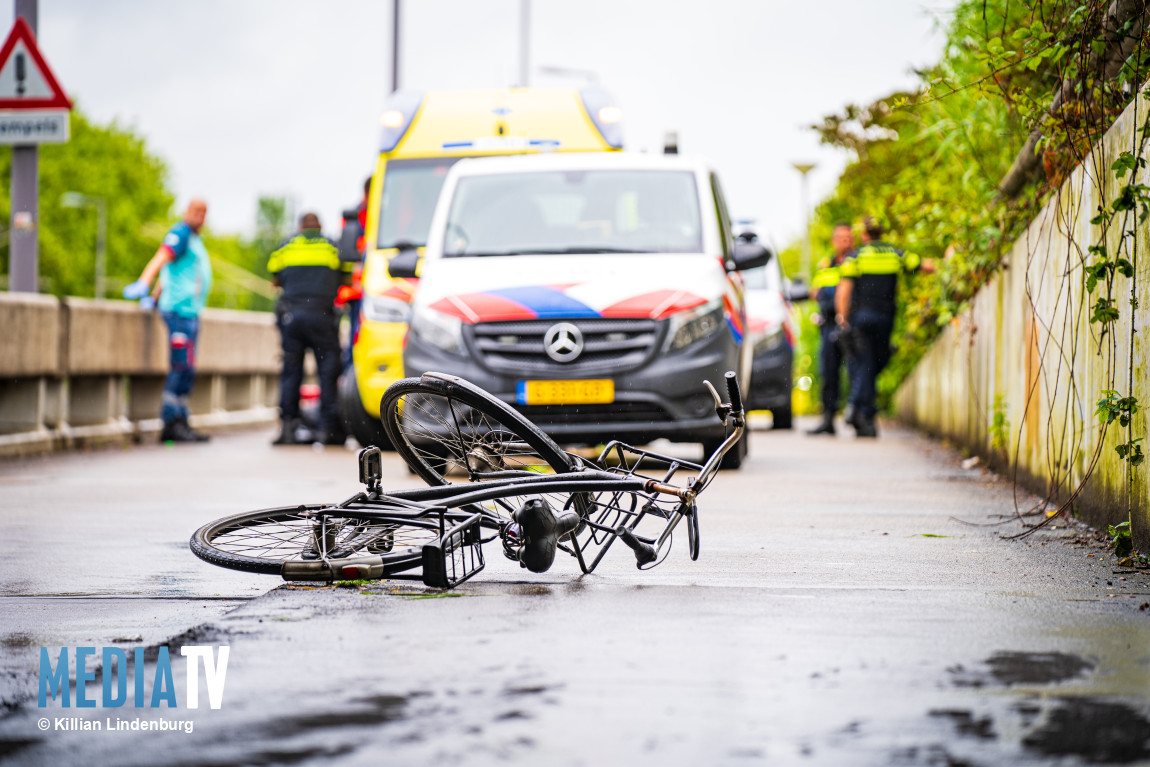 Fietser zwaargewond na val in fietstunnel Spinozaweg Rotterdam