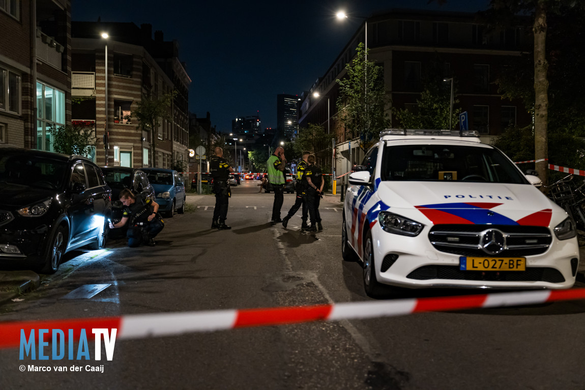 Man op straat beschoten Jacob Catsstraat Rotterdam