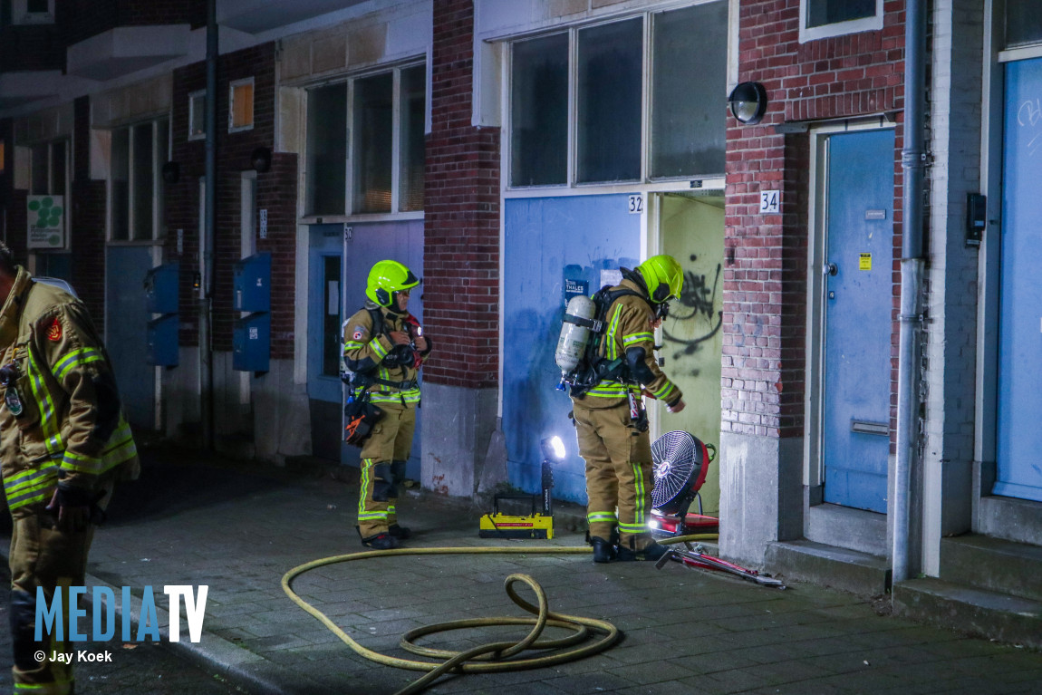 Brand bij opslagruimte na brandstichting Coloniastraat Rotterdam