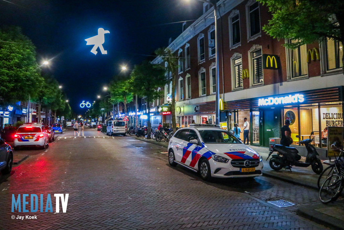 Medewerkster krijgt harde duw bij overval op McDonald’s Zwart Janstraat Rotterdam