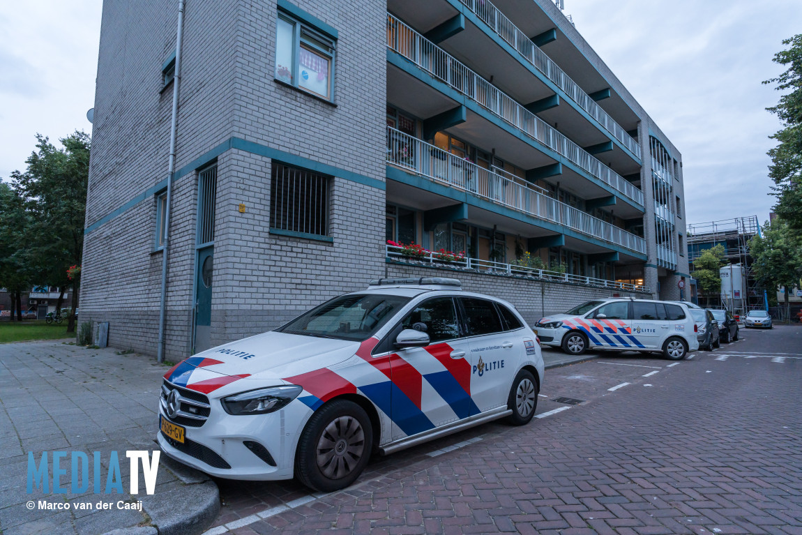 Twee mannen aangehouden nadat vrouw tegen haar wil is vastgehouden Gijsinglaan Rotterdam