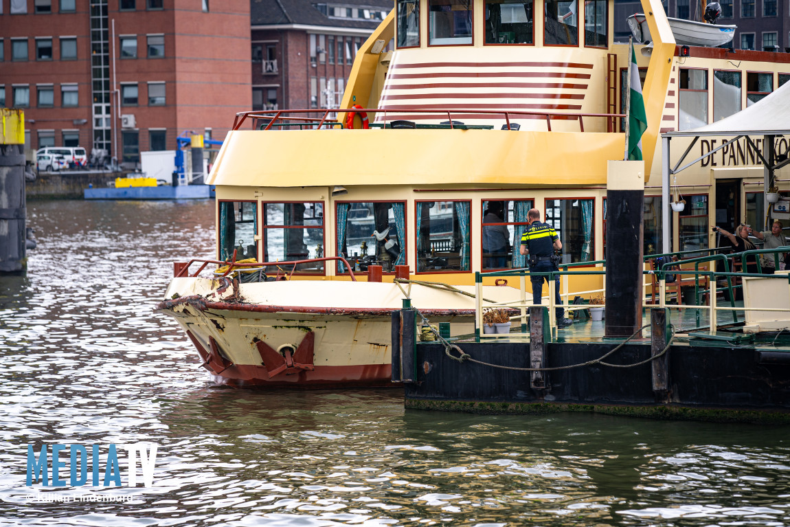 Meerdere gewonden nadat Pannenkoekenboot tegen kade vaart Parkhaven Rotterdam