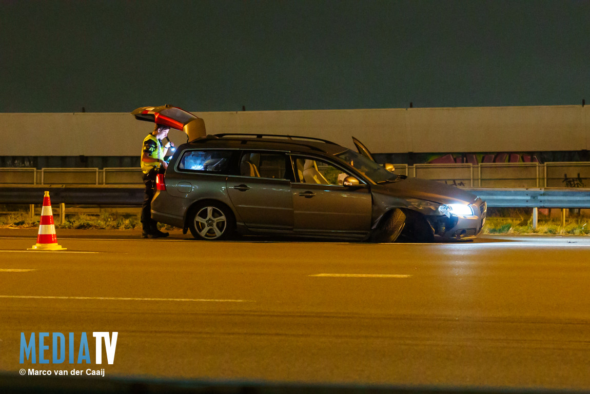 Hulpdiensten zoeken verdachte van aanrijding na vluchtpoging Butaanweg Vondelingenplaat Rotterdam