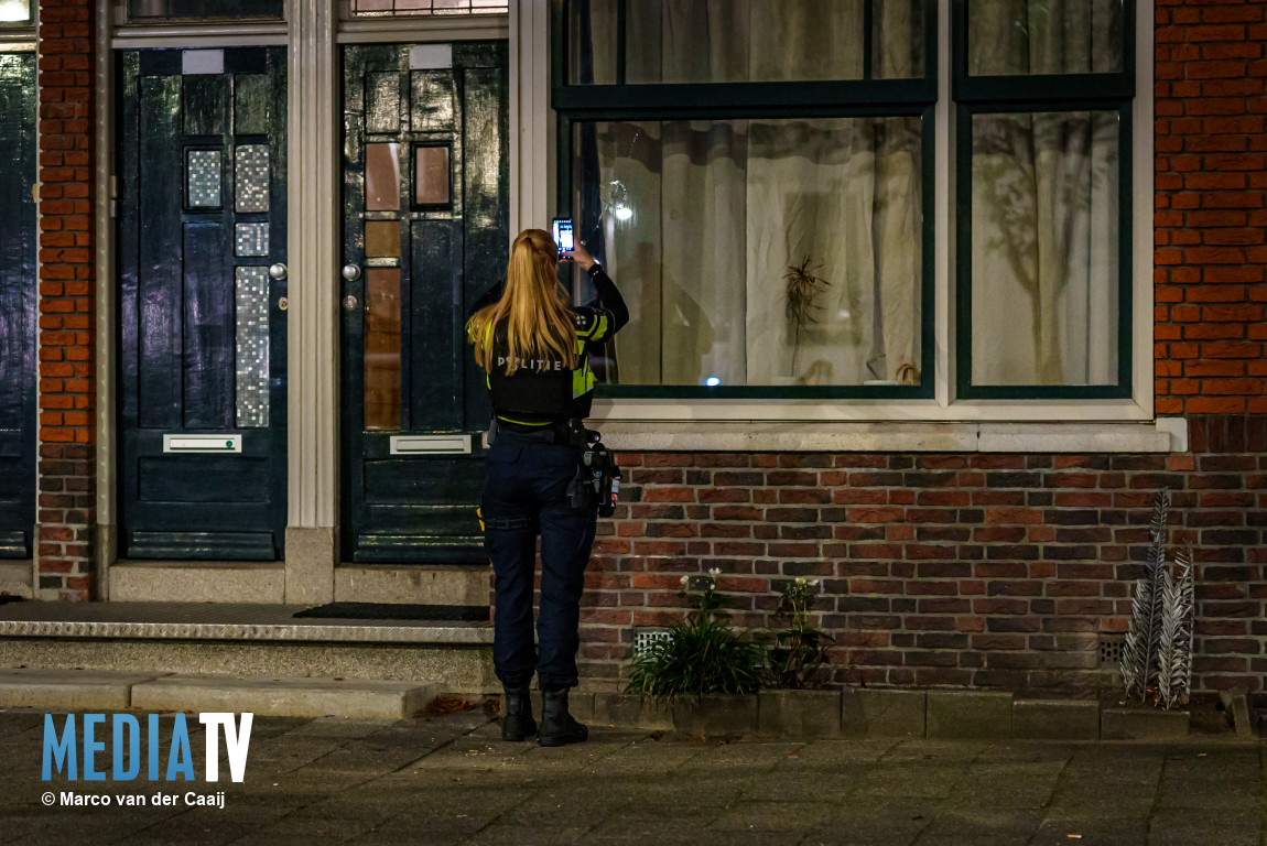 Politie doet onderzoek na melding van schietpartij Zweedsestraat Rotterdam