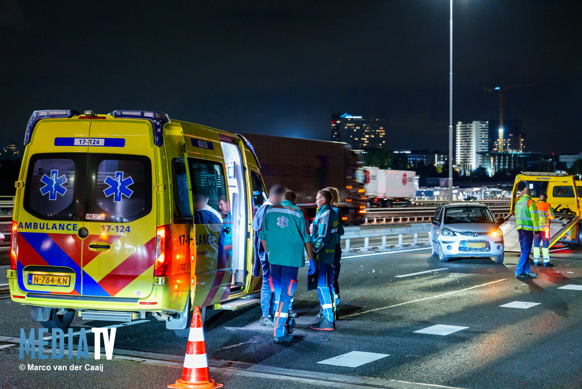 Aanrijding op Van Brienenoordbrug, slachtoffer aangehouden na vervelend gedrag tegen hulpdiensten