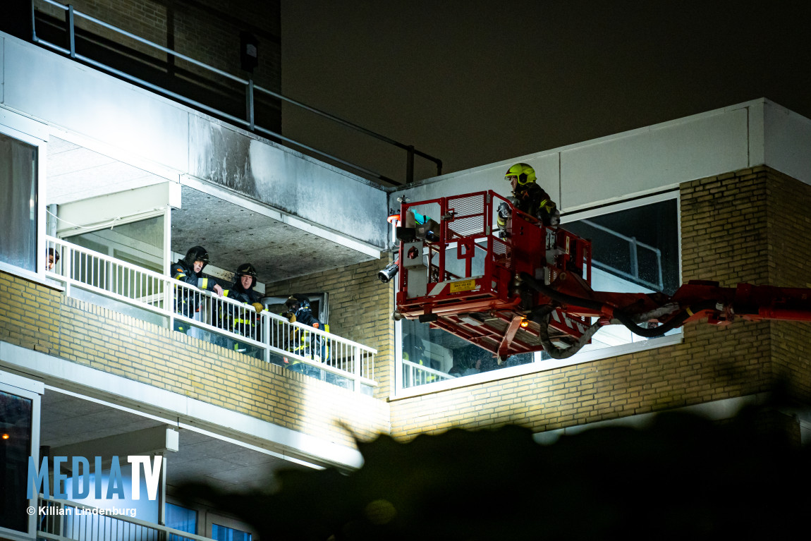 Gewonde bij brand in zorgflat Alverstraat Hoogvliet Rotterdam