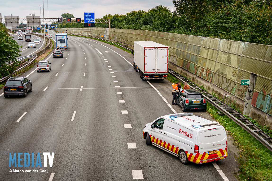 Ongeval op A20 Rotterdam nadat file weer op gang kwam na loslopende paarden