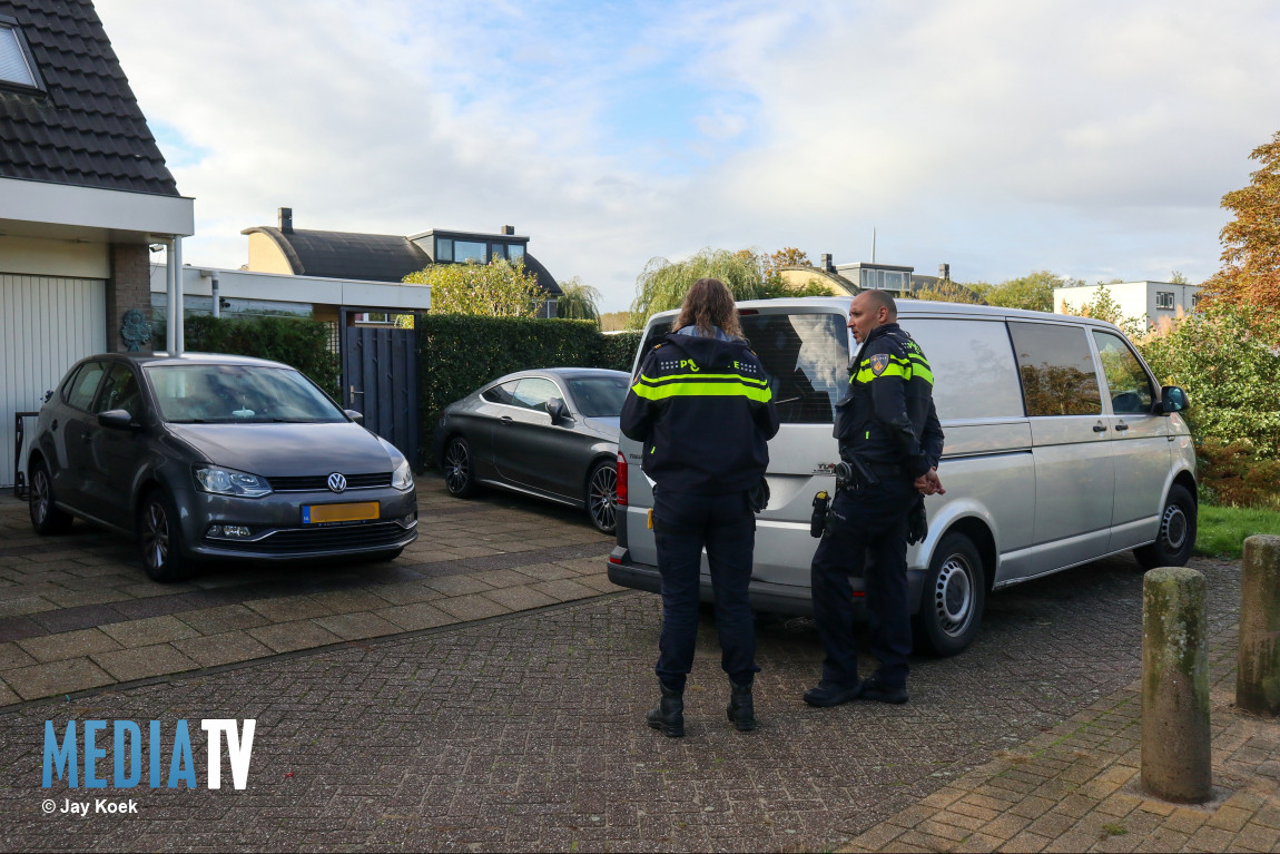 Overleden vrouw aangetroffen in vijver in achtertuin van woning Chopinstraat Capelle aan den IJssel