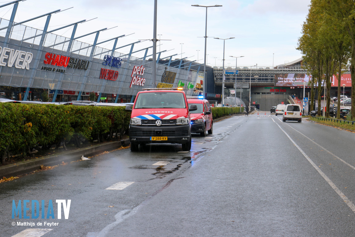 Winkel ontruimd door rokende gebruiksaanwijzing in magnetron Watermanweg Rotterdam