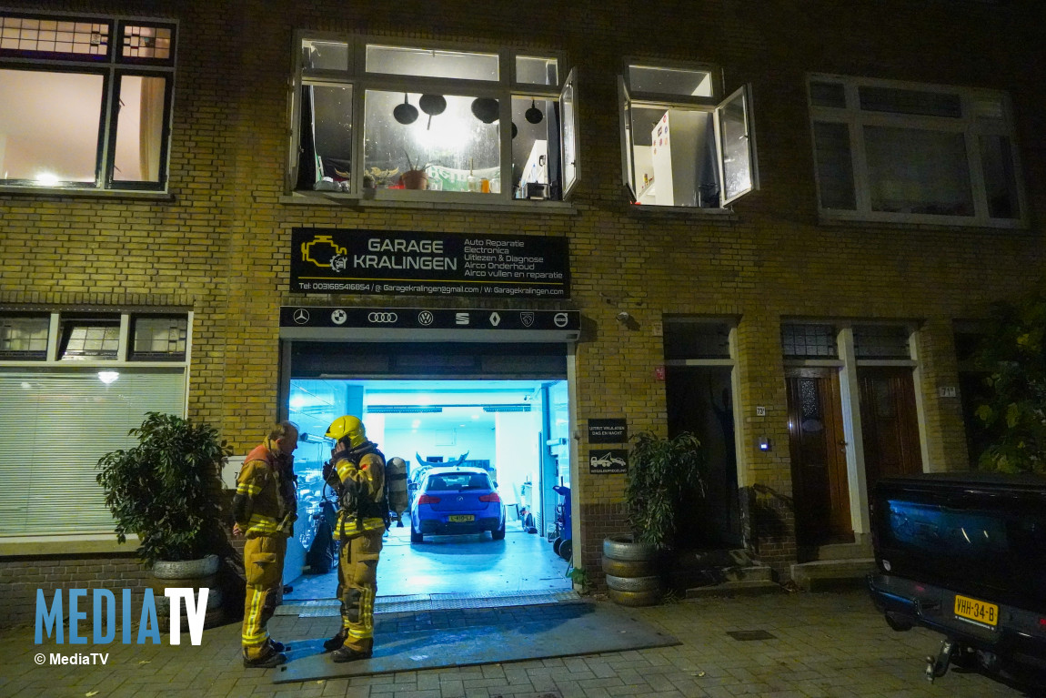 Brandweer ventileert woningen na koolmonoxidealarm Wollefoppenstraat Rotterdam