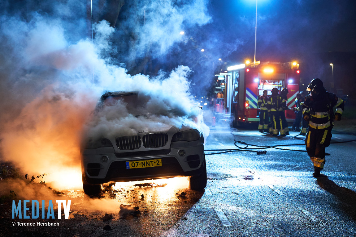 Meerdere voertuigbranden in avond en nacht voor oudejaarsdag