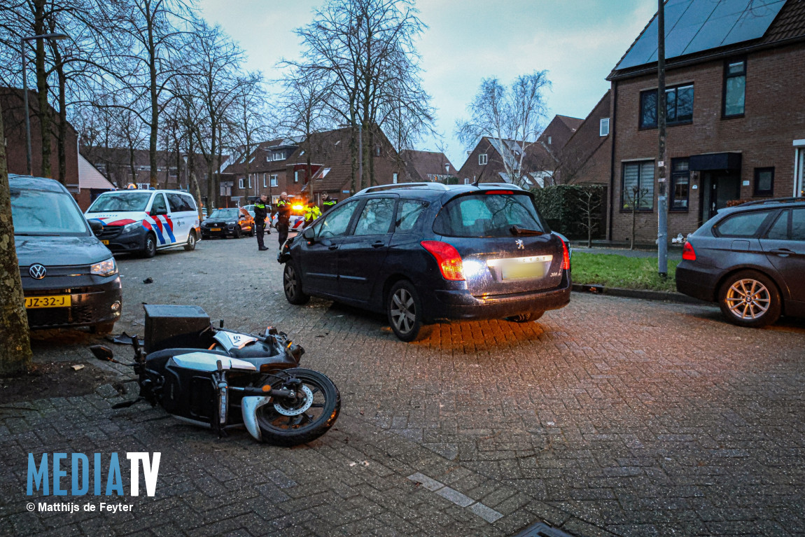 Scooterrijder gewond bij aanrijding met auto Hammerfeststraat Rotterdam