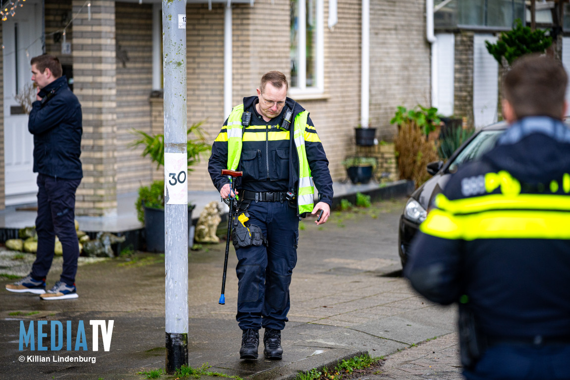 Neergeschoten 81-jarige man aangetroffen op straat Bommelerwaard Rotterdam