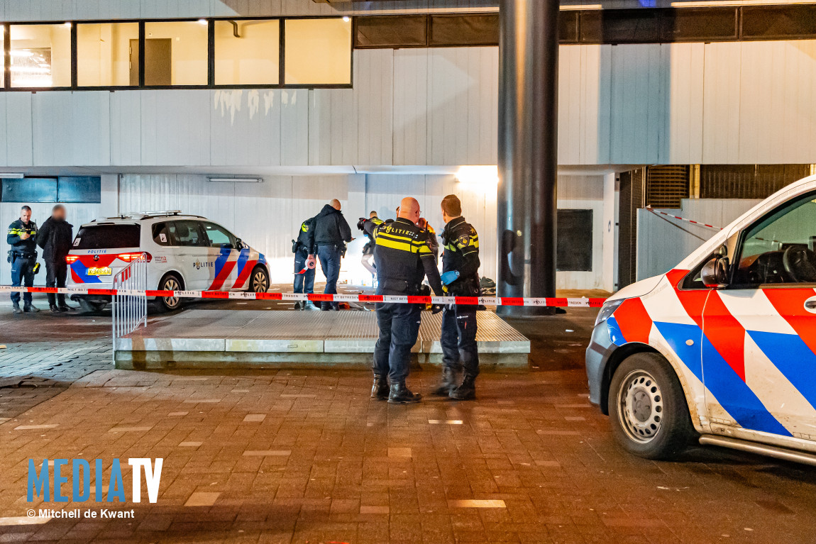 Zwaargewonde bij steekpartij op voorplein Ahoy Ahoyweg Rotterdam