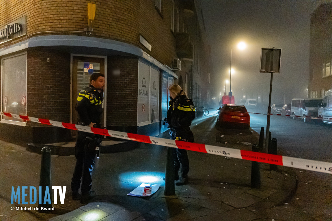 Explosief gaat af bij tabakswinkel Wolphaertsbocht Rotterdam