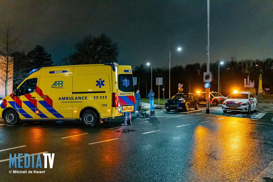 Persoon op fiets aangereden door personenauto Boerhaavelaan Barendrecht