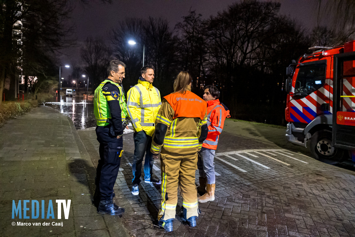 Honderden huishoudens zonder water door leidingbreuk Eksterlaan Vlaardingen