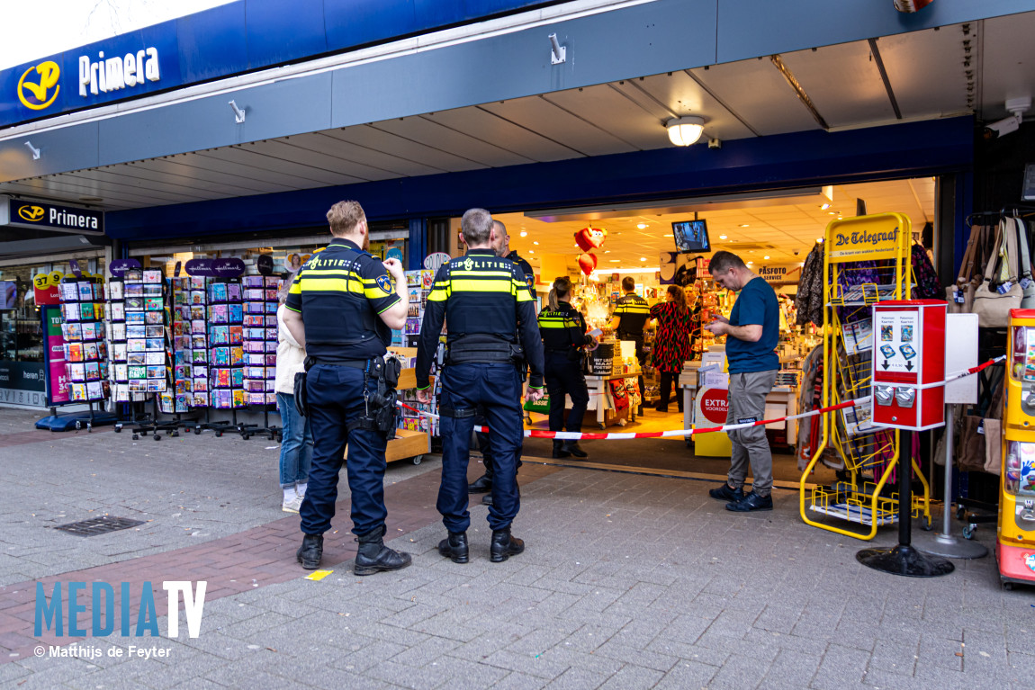 Daders dreigen met groot kapmes bij overval op Primera Samuel Esmeijerplein Rotterdam