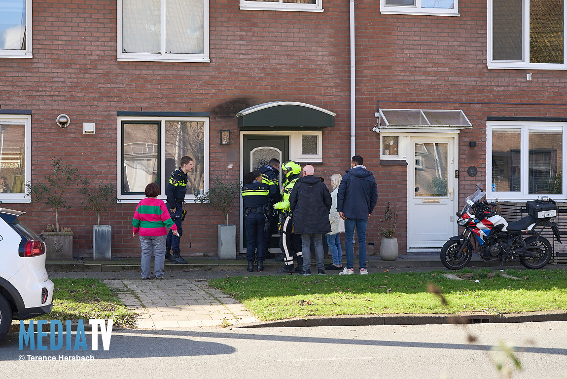 Woning omsingeld door politie na inbraakpoging Dallelaan Spijkenisse