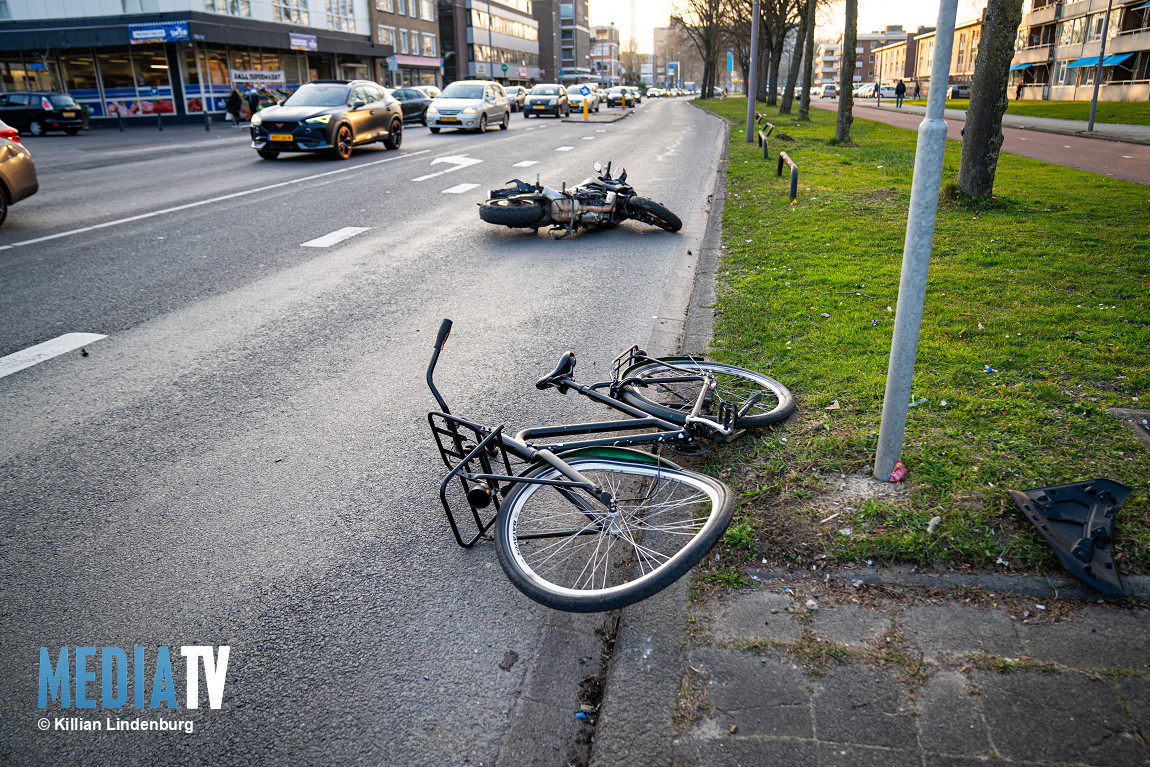 Fietser gewond na aanrijding met motor Slinge Rotterdam