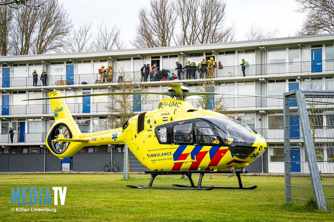 Man zwaargewond na brandstichting in woning Koppeldijk Rotterdam