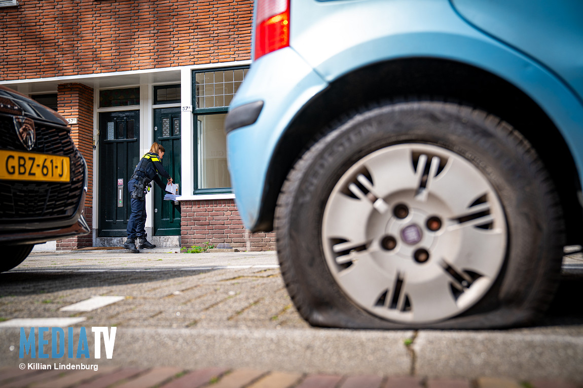 Banden van tientallen auto's lekgestoken Insulindestraat Rotterdam