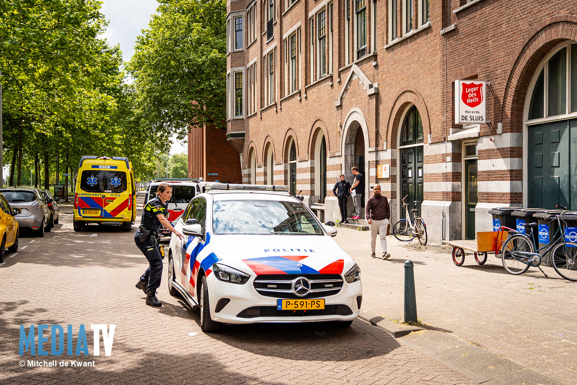Man aangehouden na steekincident met schaar Westzeedijk Rotterdam