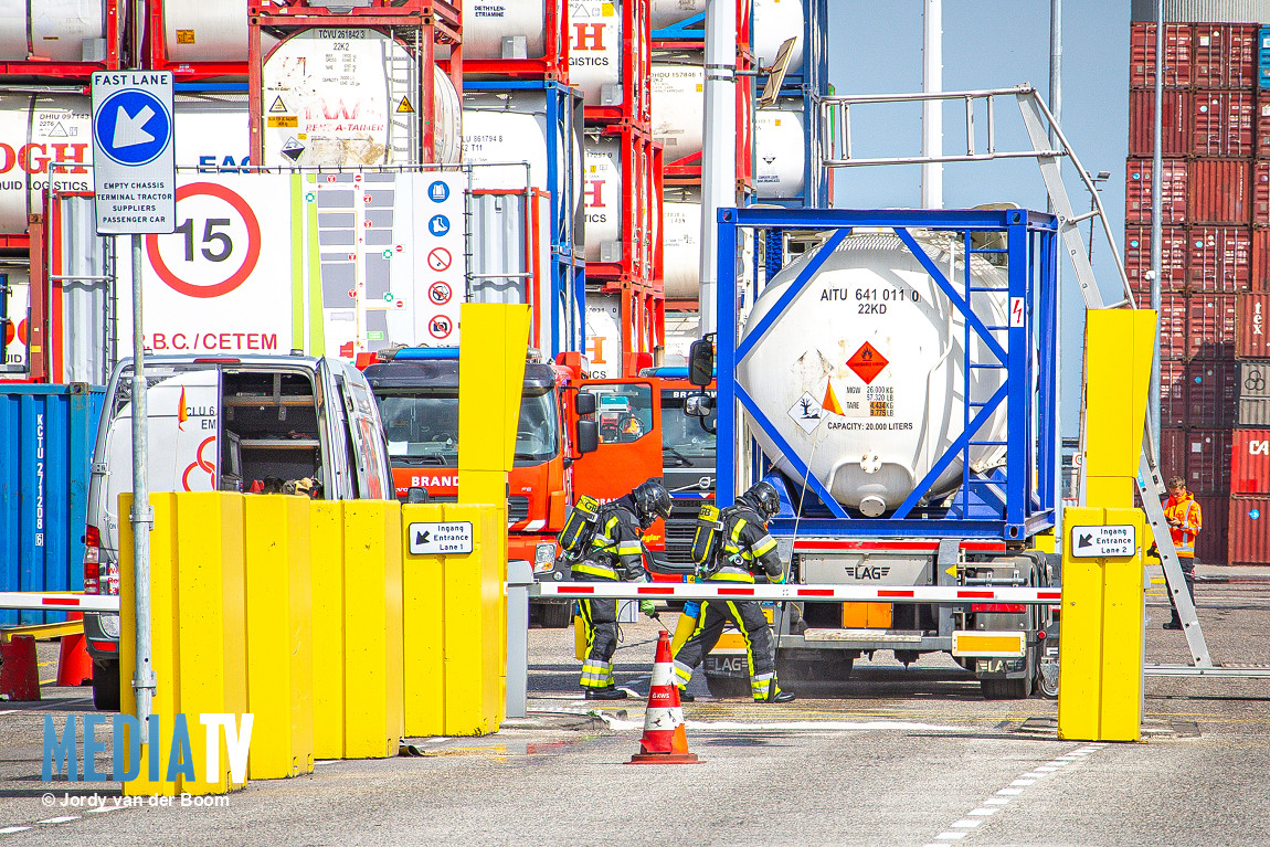 NL-Alert verstuurd na lekkage van geurstof aardgas Westgeulstraat Botlek Rotterdam
