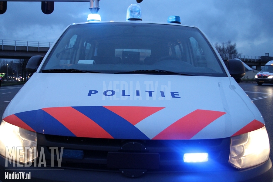 Politiebusjes botsen na achtervolging scooter Bas Jungeriusstraat