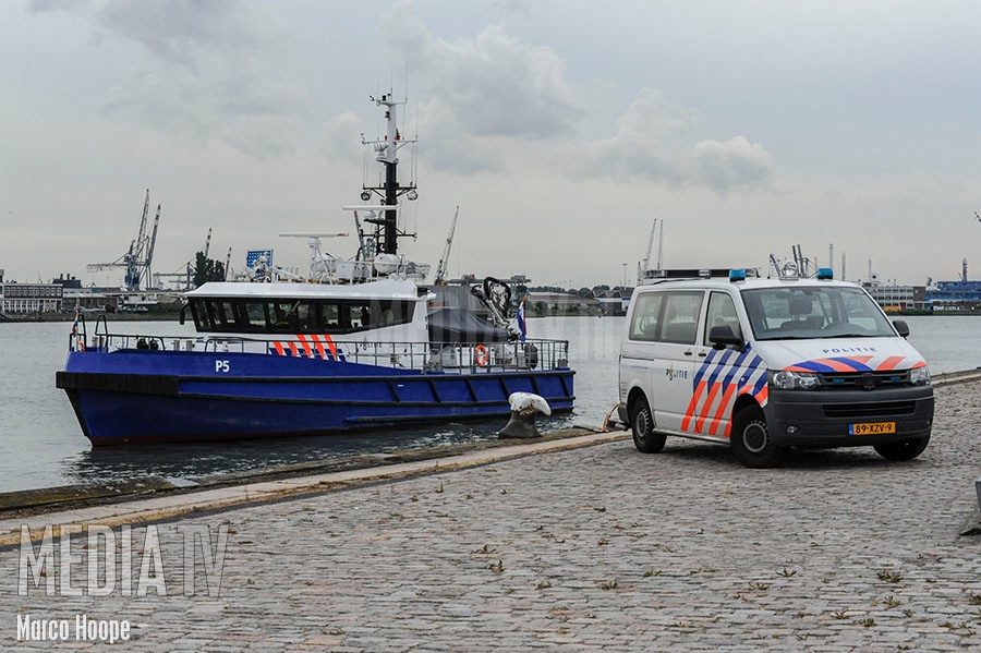 Onderzoek naar aangetroffen projectiel bij baggerwerkzaamheden Maashaven Rotterdam